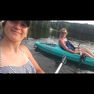 Meet your Posher, Becca